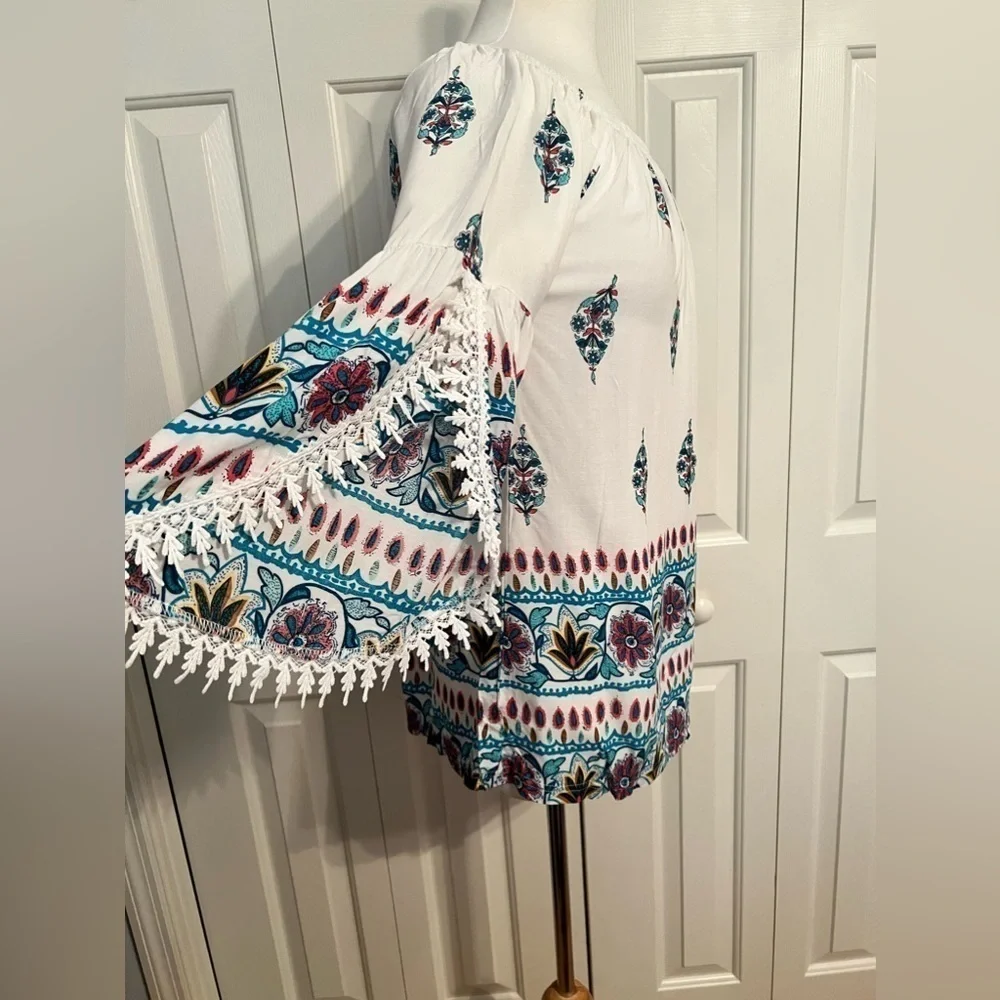 NWT Licia Peasant Boho Blouse Floral Paisley with Crochet Lace - Picture 11 of 12